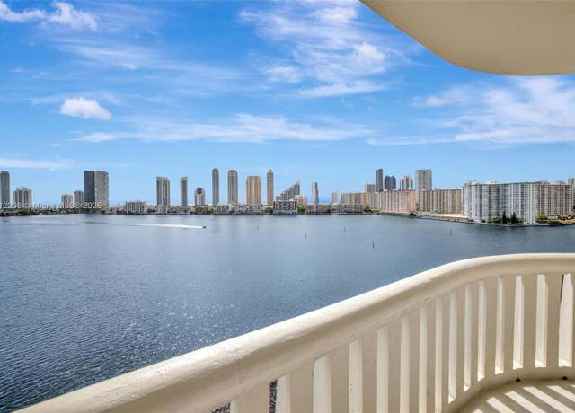 Property at 3000 Island Blvd #1406, Aventura, FL 33160, 2 beds, 3 baths