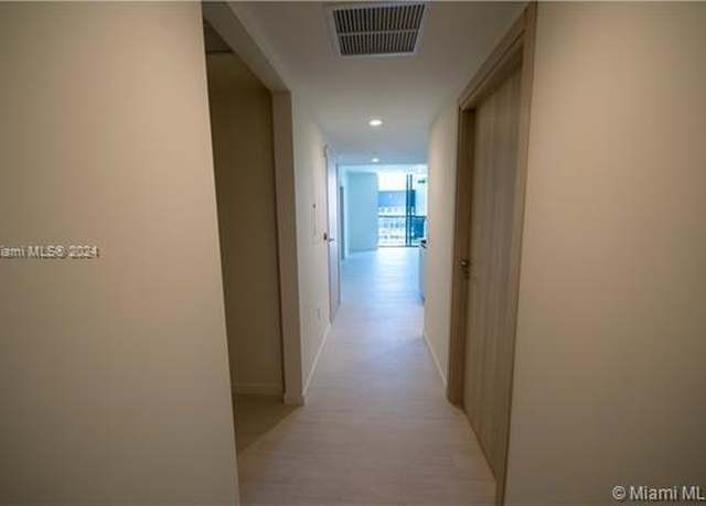 Property at 1000 Brickell Plz #4905, Miami, FL 33131, 1 bed, 2 baths