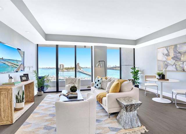 Property at 555 NE 15th St #605, Miami, FL 33132, 1 bed, 1.5 baths
