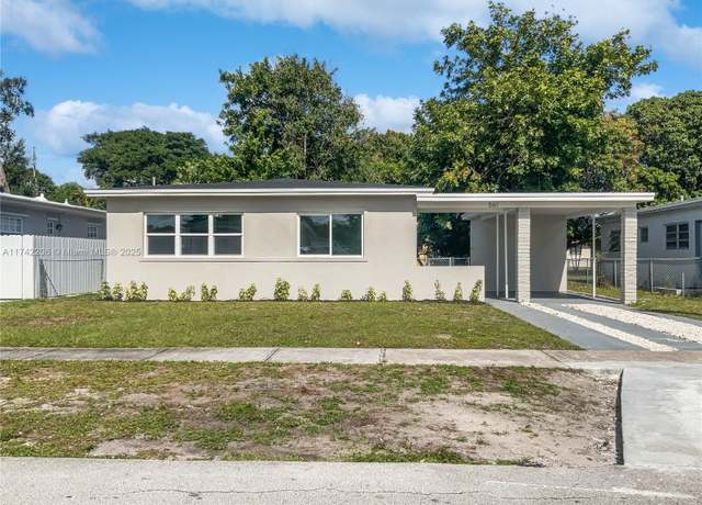 Property at 561 NE 173rd St, North Miami Beach, FL 33162, 3 beds, 2 baths