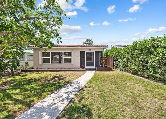 Property at 1630 Rodman St, Hollywood, FL 33020, 3 beds, 2 baths