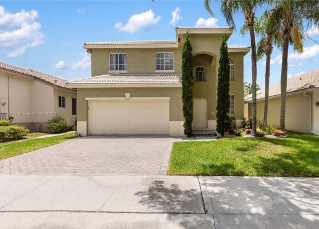 Property at 6533 Sandpiper Dr, Coconut Creek, FL 33073, 4 beds, 2.5 baths