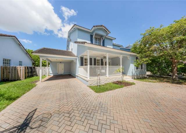 Property at 9822 SW 161st Pl, Miami, FL 33196, 4 beds, 3 baths