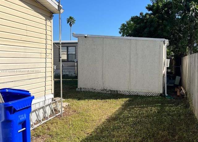 Property at 21780 NW 2nd Ct, Pembroke Pines, FL 33029, 3 beds, 2 baths