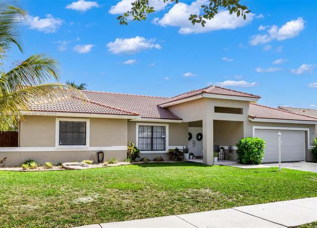 Property at 15828 S Ashby Field Rd S, Davie, FL 33331, 4 beds, 3 baths