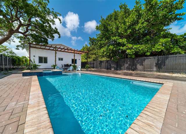 Property at 112 NW 10th St, Hallandale Beach, FL 33009, 4 beds, 2 baths