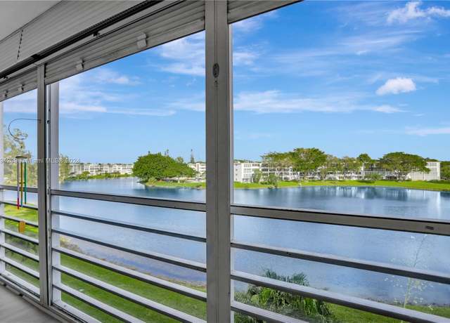Property at 4107 E Cambridge E #4107, Deerfield Beach, FL 33442, 1 bed, 2 baths