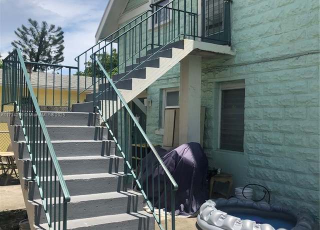 Property at 605 S J St, Lake Worth, FL 33460