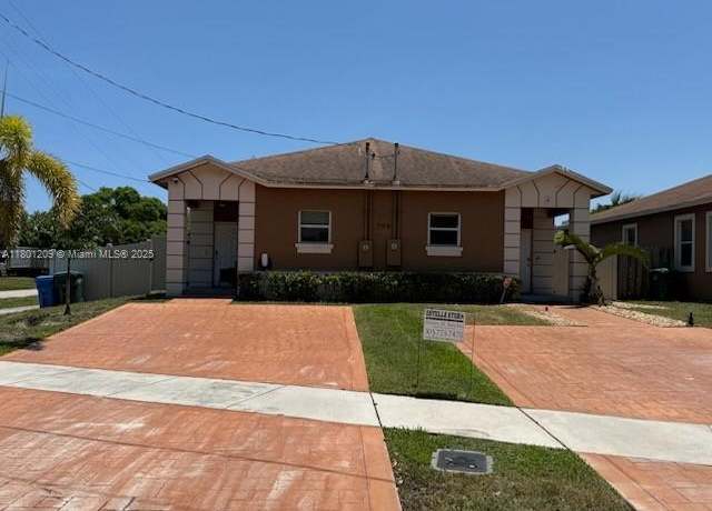 Property at 798 NE 43 St, Oakland Park, FL 33334, 6 beds, 4 baths