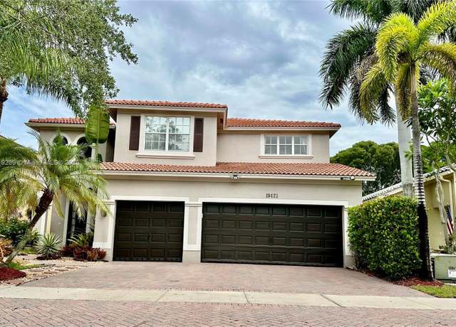 Property at 19421 Stonebrook St, Weston, FL 33332, 5 beds, 4 baths