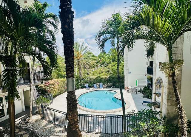 Property at 924 SE 2nd St #9, Fort Lauderdale, FL 33301, 1 bed, 1 bath