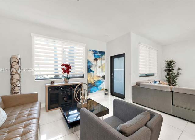 Property at 4725 NW 85th Ave #13, Doral, FL 33166, 3 beds, 2.5 baths