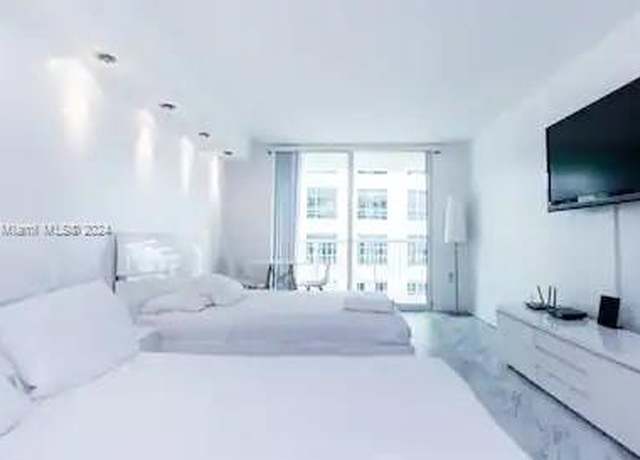 Property at 1200 Brickell Bay Dr #2610, Miami, FL 33131, 1 bath