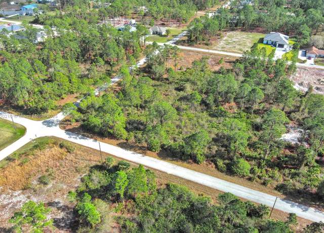 Property at 1020 Lake Ave, Lehigh Acres, FL 33972