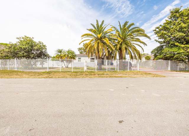 Property at 7385 SW 19th St Rd, Miami, FL 33155, 3 beds, 2 baths