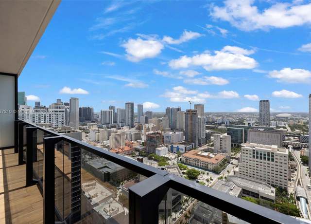 Property at 398 NE 5th St #3219, Miami, FL 33132, 1 bed, 1 bath