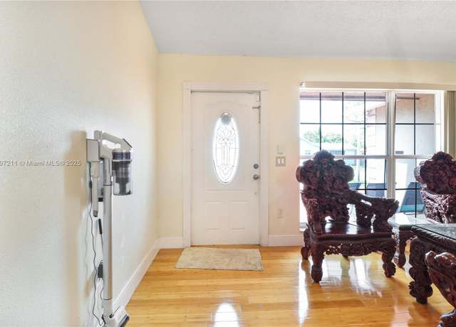 Property at 301 NW 83rd Way, Pembroke Pines, FL 33024, 4 beds, 2 baths