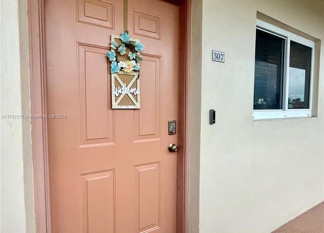 Property at 5945 Del Lago Cir #307, Sunrise, FL 33313, 1 bed, 1.5 baths