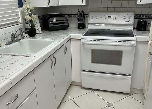 Property at 6620 W 2nd Ct #407, Hialeah, FL 33012, 2 beds, 1 bath