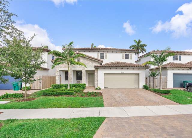 Property at 24324 SW 119th Pl, Miami, FL 33032, 4 beds, 3 baths