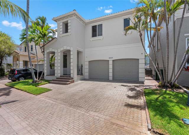 Property at 21227 NE 31st Pl, Aventura, FL 33180, 4 beds, 3 baths