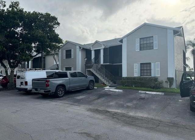 Property at 1460 Jefferson Dr Unit 1460L, Homestead, FL 33034, 3 beds, 2 baths