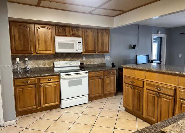 Property at 3057 Coral Springs Dr #102, Coral Springs, FL 33065, 3 beds, 2 baths