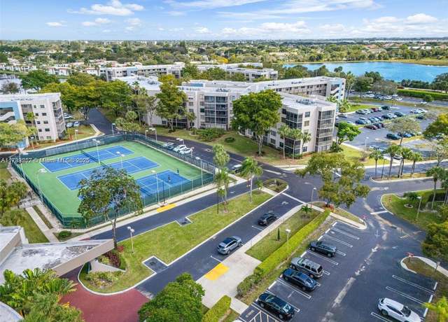Property at 1001 Colony Point Cir #312, Pembroke Pines, FL 33026, 2 beds, 2 baths