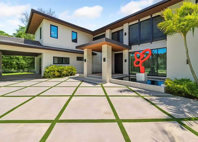 Property at 8825 SW 64th Ct, Pinecrest, FL 33156, 8 beds, 9.5 baths