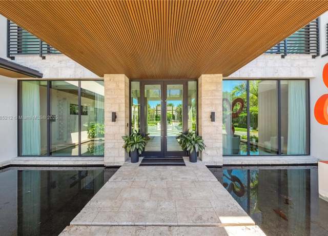 Property at 8825 SW 64th Ct, Pinecrest, FL 33156, 8 beds, 9.5 baths