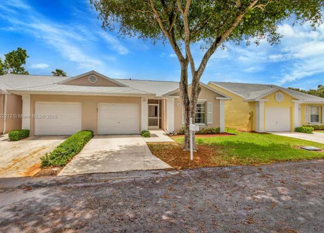 Property at 470 SE 21st Ln, Homestead, FL 33033, 2 beds, 2 baths