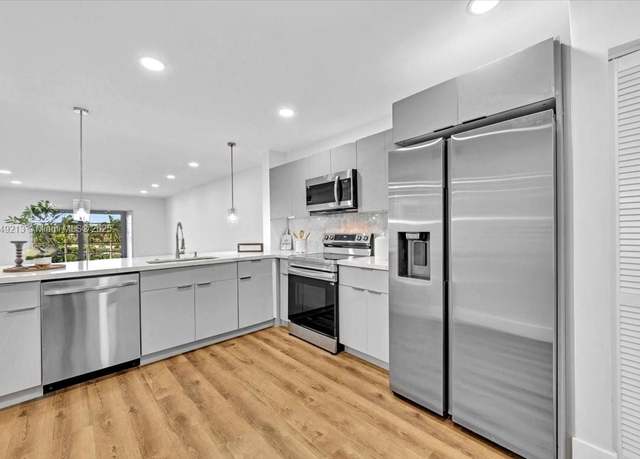 Property at 12500 SW 5th Ct Unit 407M, Pembroke Pines, FL 33027, 2 beds, 2 baths