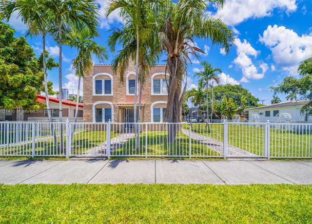 Property at 1621 Van Buren St, Hollywood, FL 33020, 48 beds, 48 baths