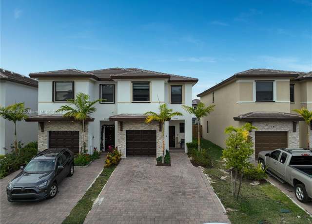 Property at 25500 SW 108th Ave, Homestead, FL 33032, 3 beds, 2.5 baths