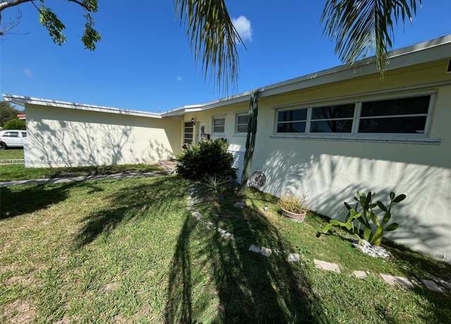 Property at 9615 Dominican Dr, Cutler Bay, FL 33189, 3 beds, 2 baths