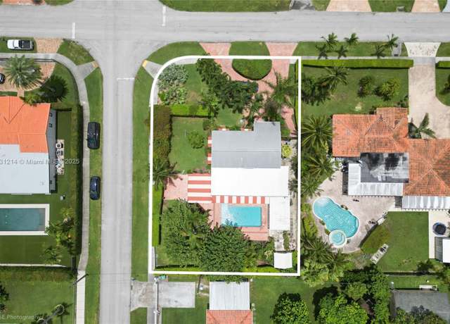 Property at 7855 SW 28th St, Miami, FL 33155, 4 beds, 2 baths