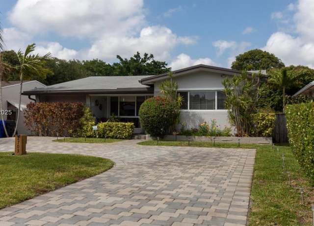 Property at 2703 Madison St, Hollywood, FL 33020, 3 beds, 2 baths