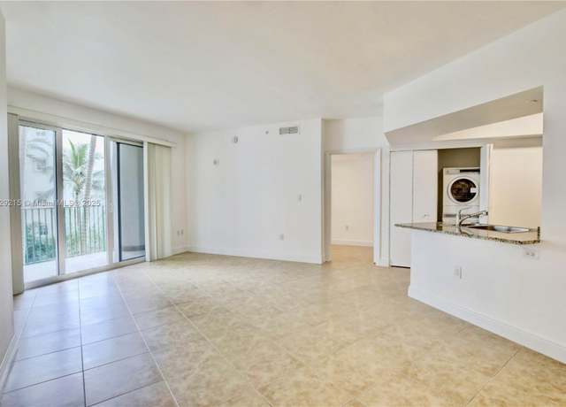 Property at 19900 E Country Club Dr #216, Aventura, FL 33180, 2 beds, 2 baths