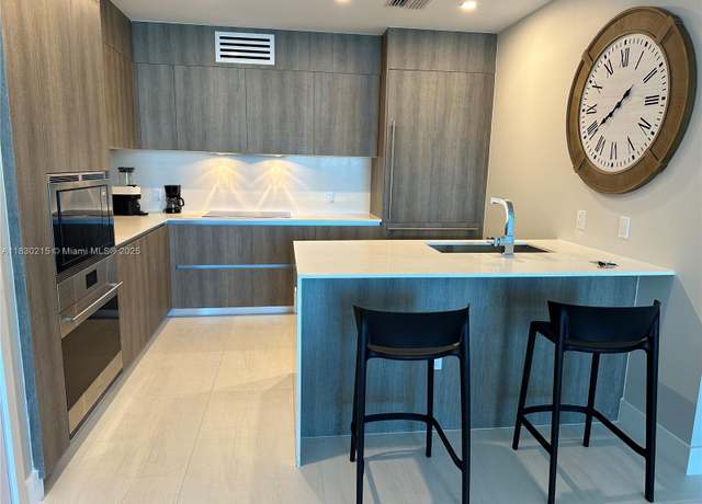 Property at 17550 Collins Ave #703, Sunny Isles Beach, FL 33160, 2 beds, 2.5 baths