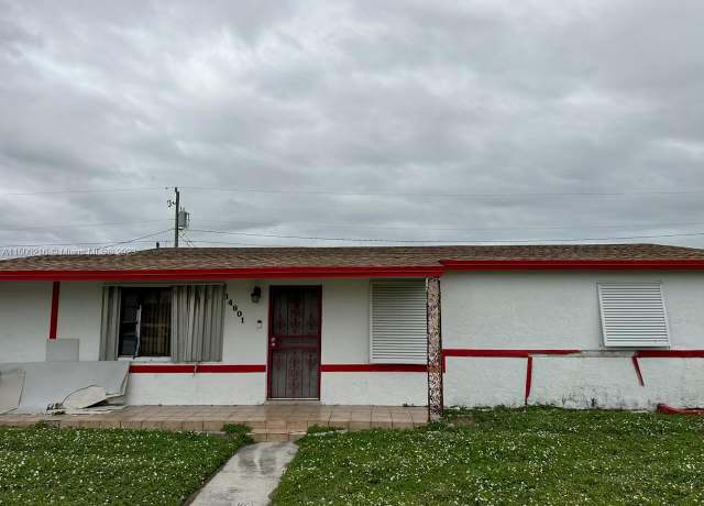 Property at 14801 SW 103rd Pl, Miami, FL 33176, 3 beds, 1.5 baths