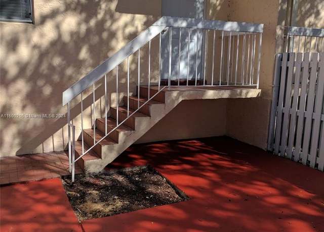 Property at 22205 SW 103rd Ave #22205, Cutler Bay, FL 33190, 3 beds, 2.5 baths
