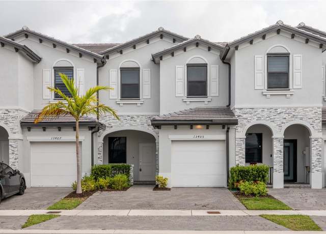 Property at 13405 SW 287th St, Homestead, FL 33033, 3 beds, 2.5 baths