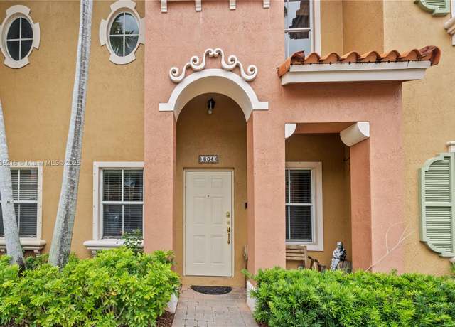 Property at 604 SW 107th Ave #706, Pembroke Pines, FL 33025, 2 beds, 2.5 baths