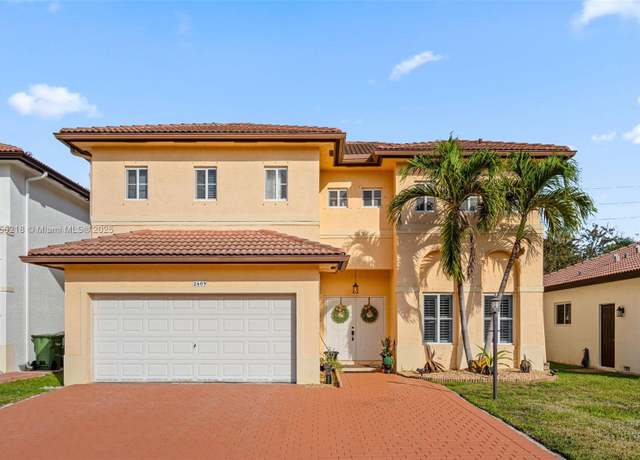 Property at 2609 NE 42nd Ave, Homestead, FL 33033, 3 beds, 3.5 baths