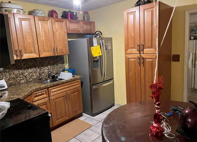 Property at 6546 SW 20th Ct, Miramar, FL 33023, 4 beds, 2 baths