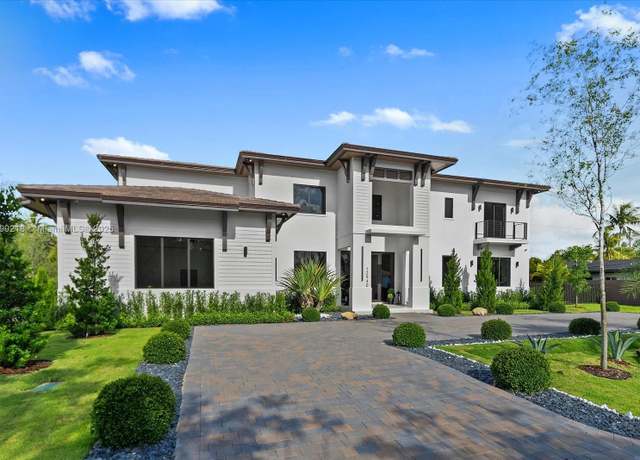 Property at 12940 SW 82nd Pl, Pinecrest, FL 33156, 6 beds, 6.5 baths