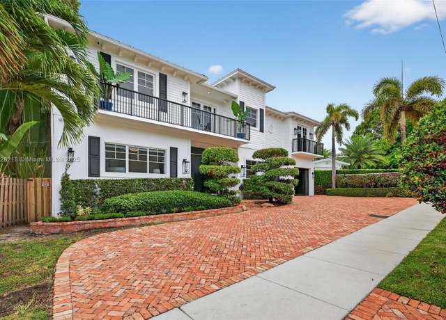 Property at 1404 SE 9th St, Fort Lauderdale, FL 33316, 5 beds, 5.5 baths