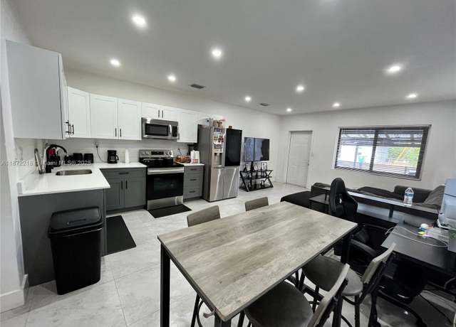 Property at 1102 NW 103rd St, Miami, FL 33150, 6 beds, 4 baths