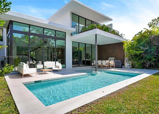 Property at 168 SW 20th Rd, Miami, FL 33129, 5 beds, 4.5 baths