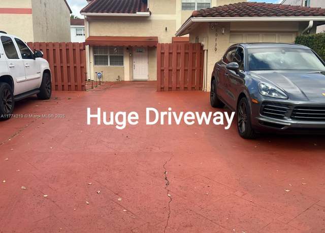Property at 10730 SW 147th Pl, Miami, FL 33196, 4 beds, 3 baths